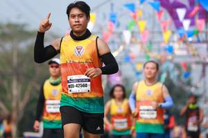 BIB: 42560
                            <button type="button" onclick="openModal(9922136)" class="btn btn-primary btn-sm float-right btn-popup" data-toggle="modal" data-target=".modal-high-quality">
                        <i class="fas fa-shopping-cart"></i> Add to Cart
                    </button>
                                            <button type="button" onclick="isThisMe(9922136, true)" class="btn btn-success btn-sm float-right btn-popup btn-isme hidden" data-toggle="tooltip" data-placement="bottom" title="นี่คือรูปของคุณใช่ไหม คลิกที่นี่เพื่อเอาเข้าอัลบั้ม">
                        <i class="fas fa-plus"></i> Add to album
                    </button>
                    <button type="button" onclick="isThisMe(9922136, false)" class="btn btn-warning btn-sm float-right btn-popup btn-isnotme hidden">
                        <i class="fas fa-ban"></i> Remove from album
                    </button>